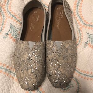 Toms classic slip on sparkle and lace shoes